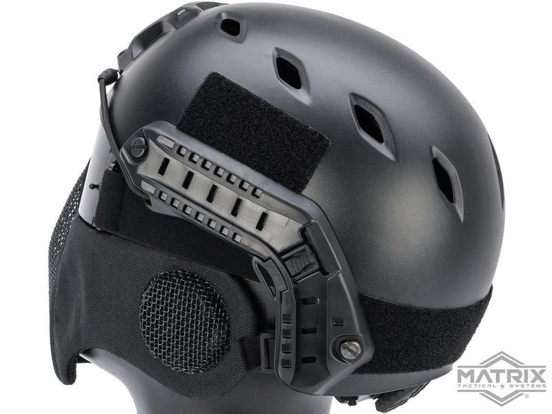 Маска сітчаста Matrix Carbon Striker з захистом вух &mdash; чорний &mdash; Matrix 78043_evk фото