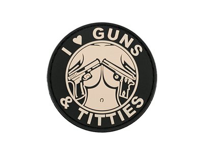 Нашивка GUNS & TITTIES PVC 2 [8FIELDS] PVC PATCH-GUNS_TITTES-PI фото